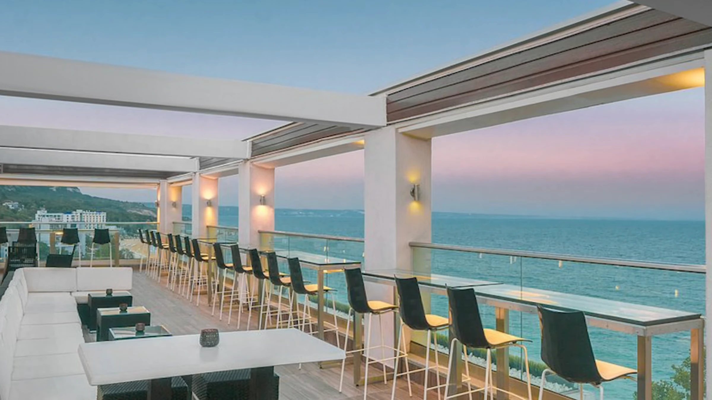 Terrasse mit Blick auf das Schwarze Meer