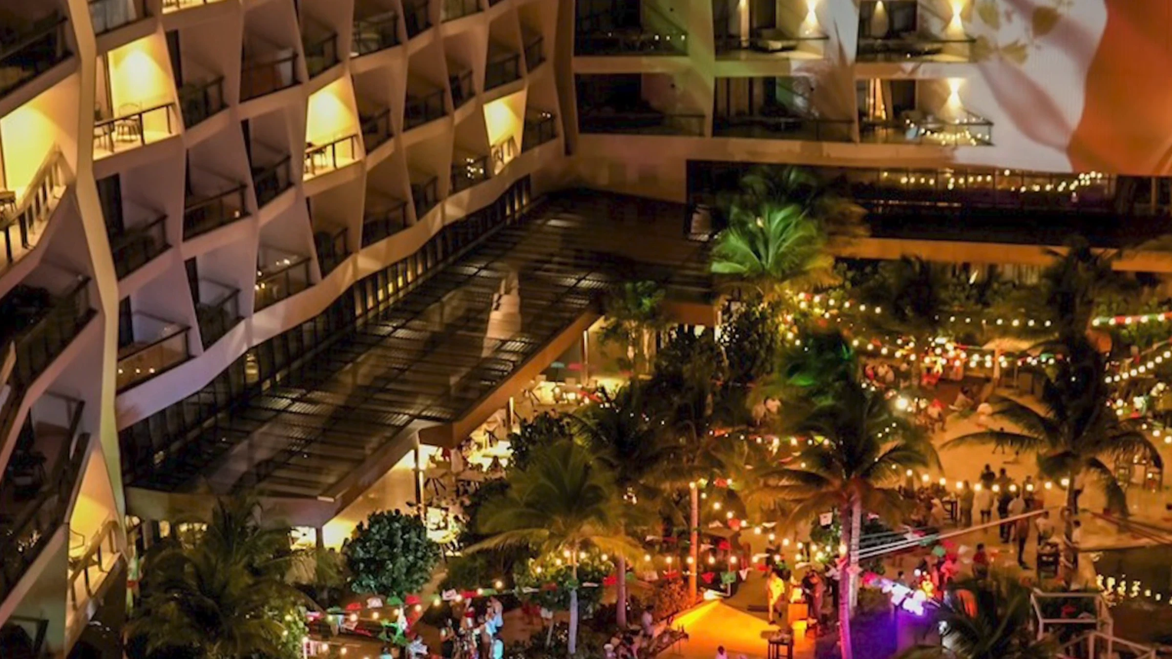 Abendstimmung im Hilton Cancun, an All-Inclusive Resort