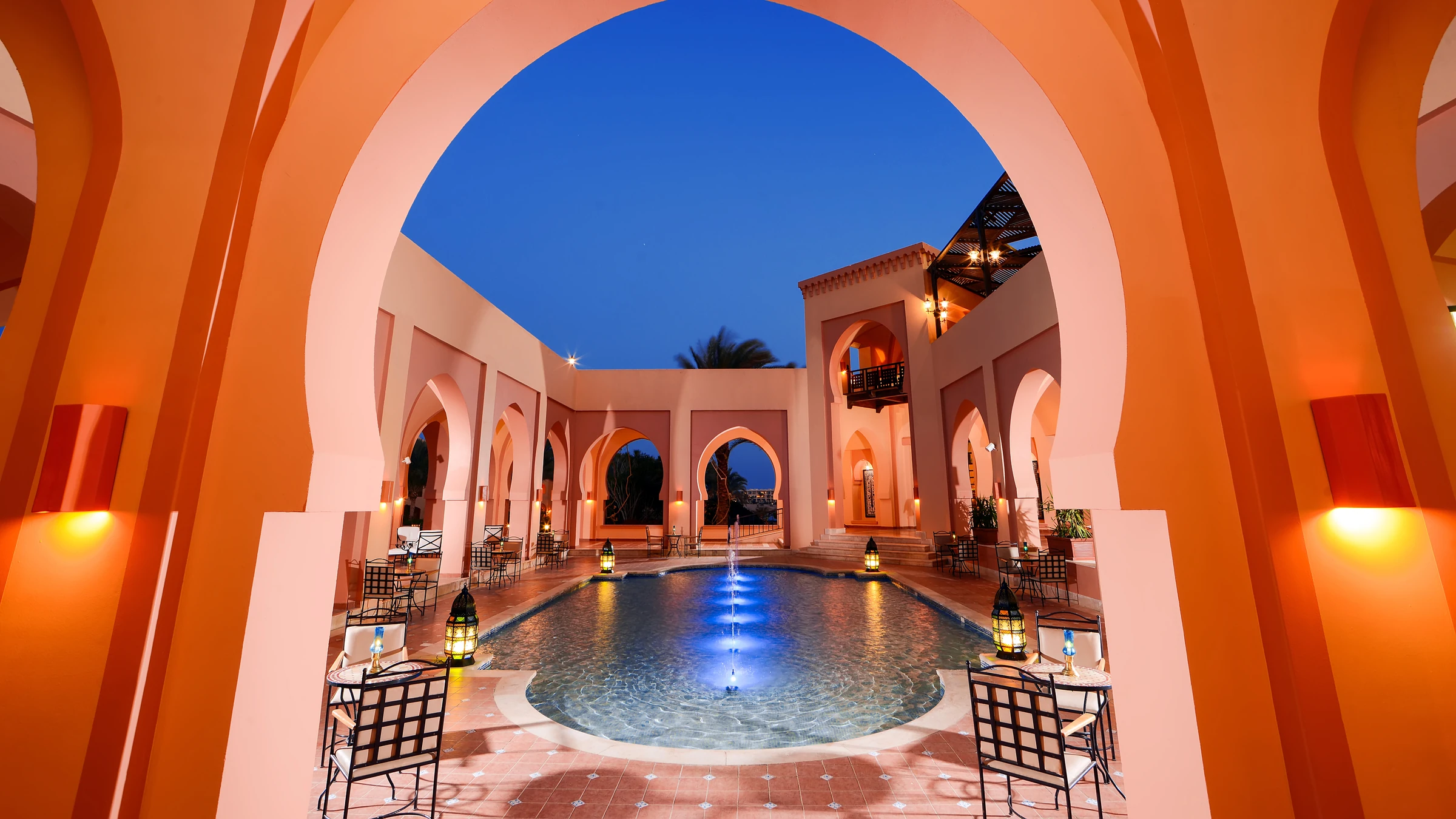 Lobby-Terrasse im Steigenberger Coraya Beach