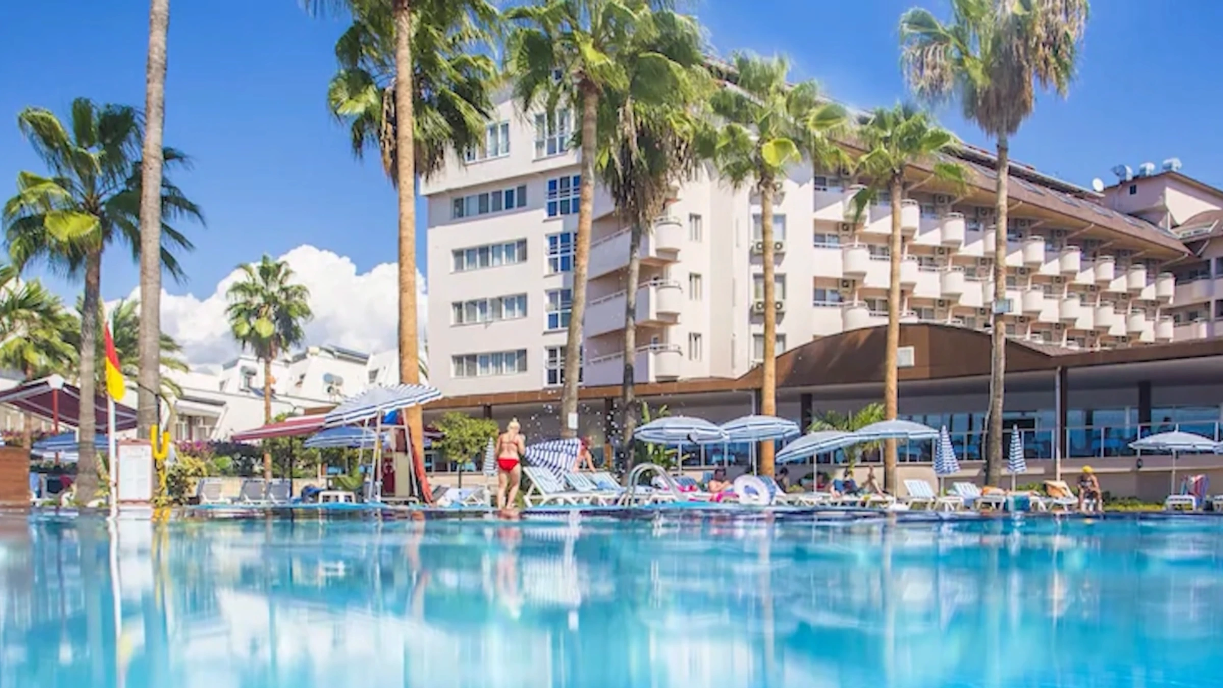 Lonicera World Hotel – Gartenanlage