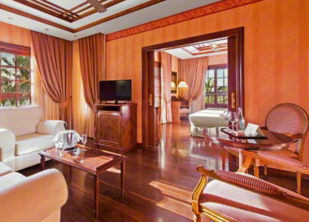 Suite mit Wohnbereich im Elba Palace Golf & Vital Hotel