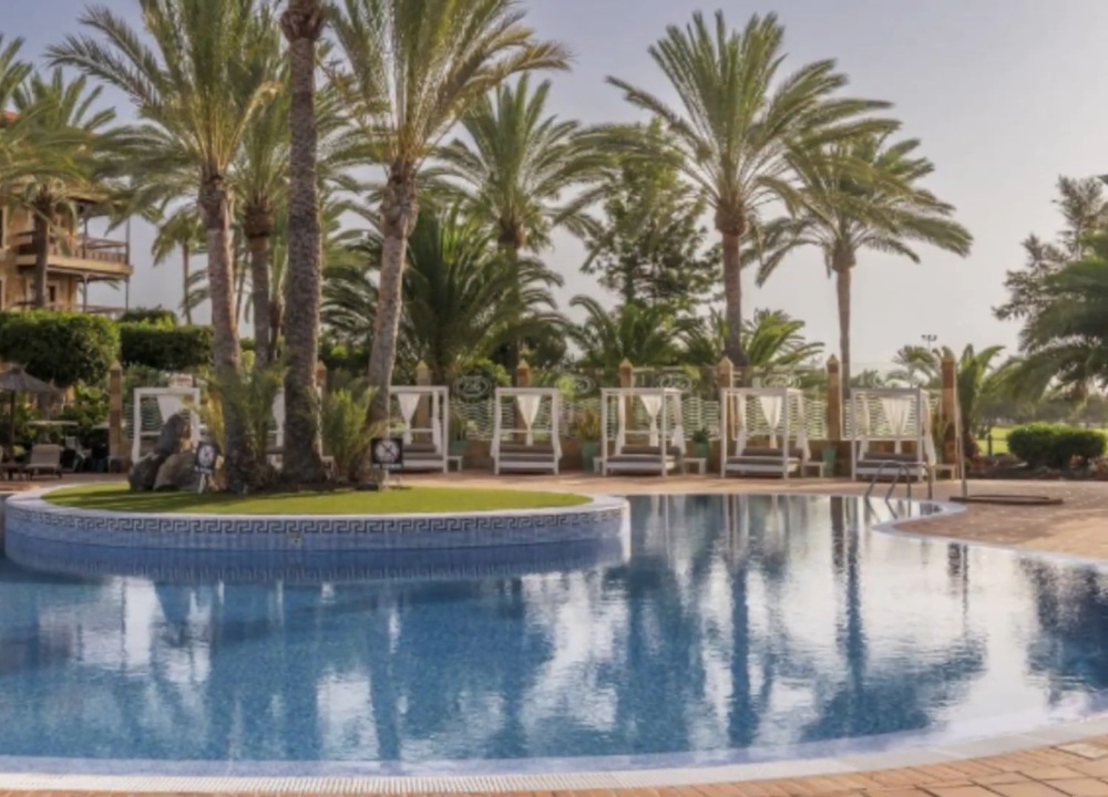 Beheizter Außenpool des Elba Palace Golf & Vital Hotel