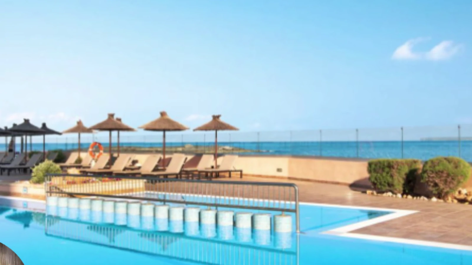 Rooftop-Pool im Iberostar Selection Es Trenc