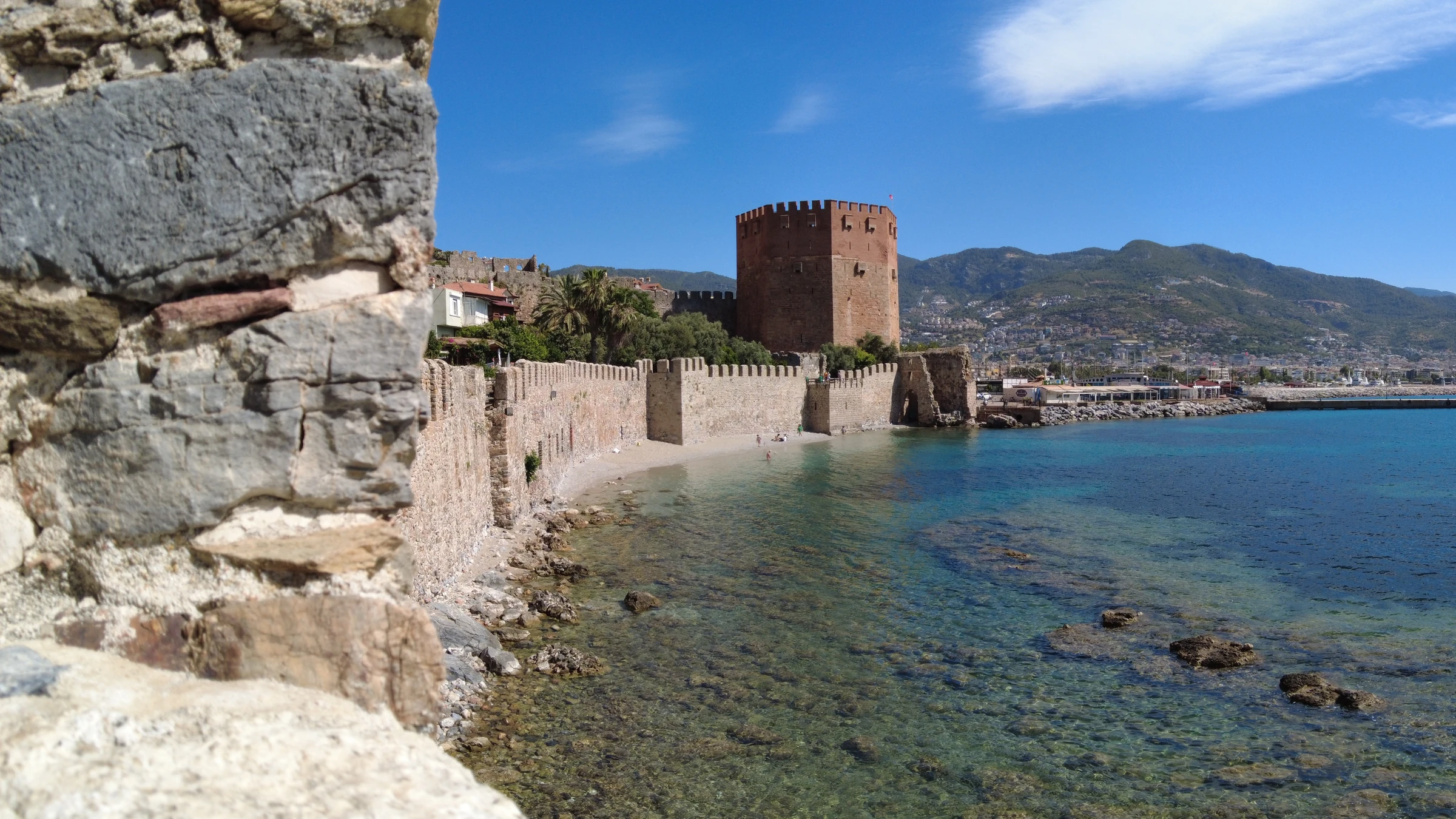 Roter Turm und Hafen von Alanya