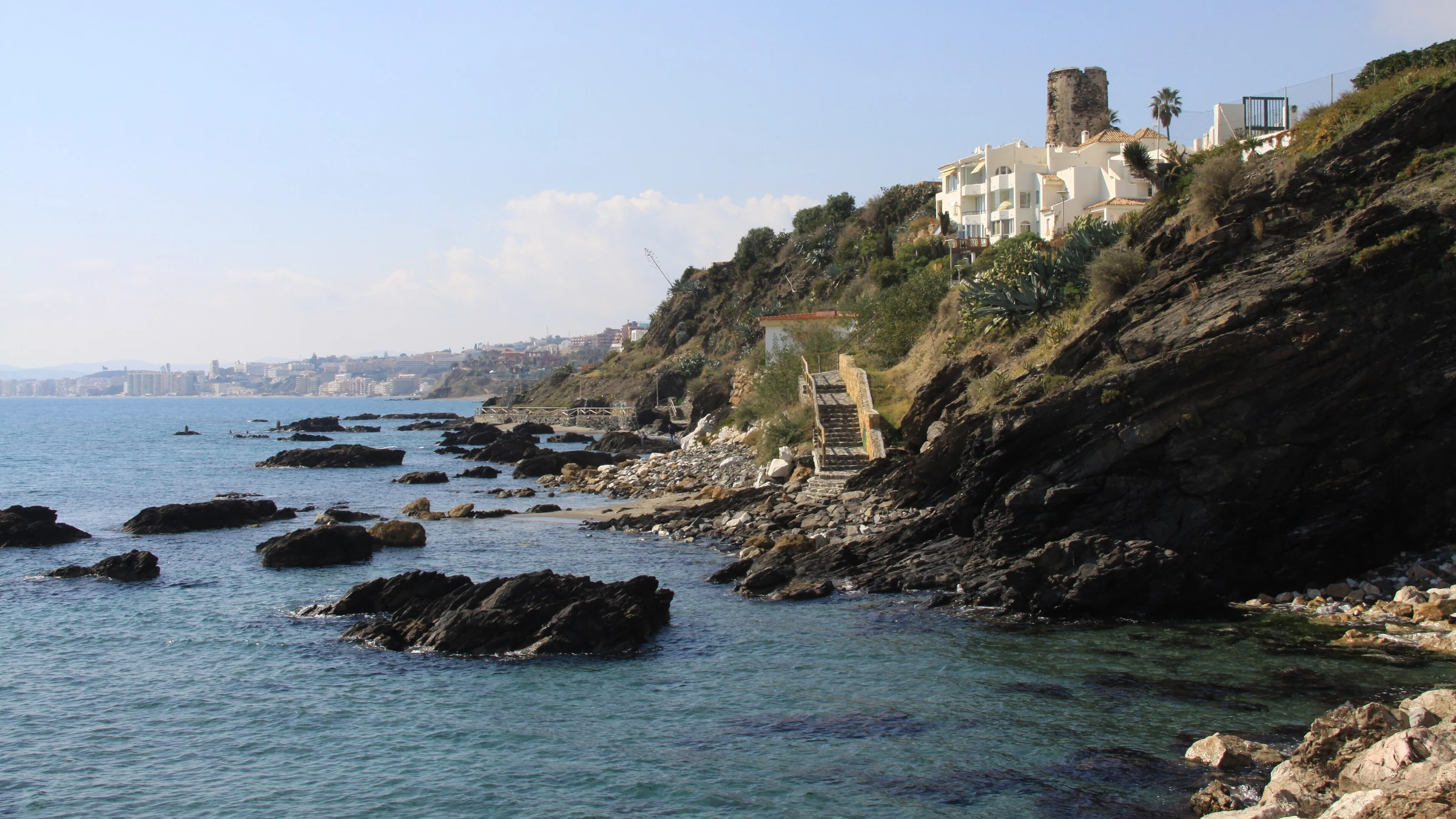 Küste von Benalmádena an der Costa del Sol